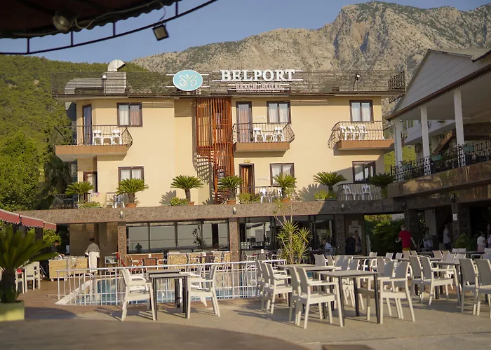 Aleria Belport