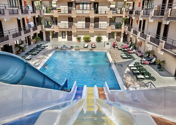 ホテル Aleria Belport